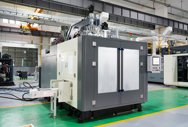 HSE II-2L экструзионно-выдувная машина