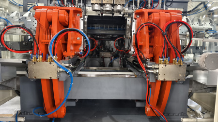 HSE II-12L экструзионно-выдувная машина