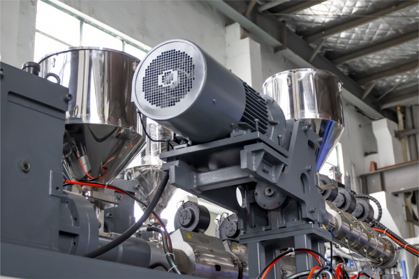 HTS II-3L экструзионно-выдувная машина