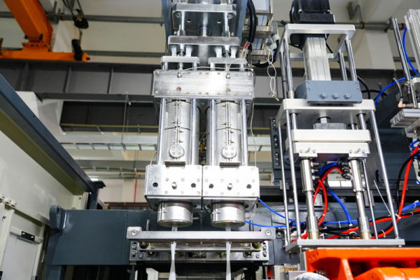 HSE II-2L экструзионно-выдувная машина
