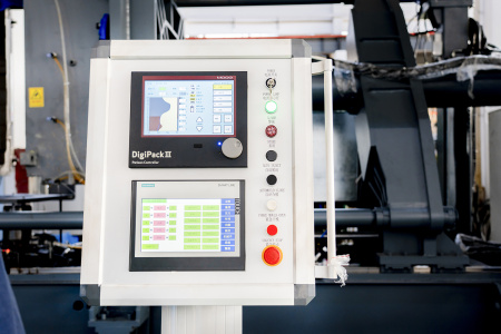 TDBS-3000A  экструзионно-выдувная машина
